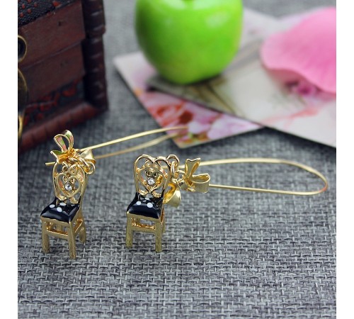 Ohrringe Ausgefallene  in Sessel-Form – Ein echter Hingucker!