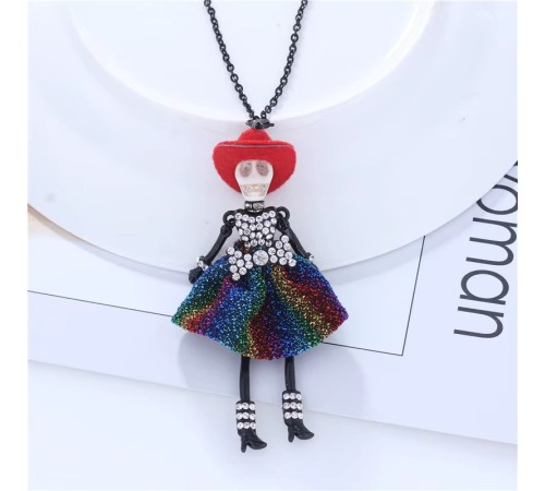 Kette mit Puppenanhänger Halloween – Ein echter Blickfang! Rot Kette mit Puppenanhänger Halloween – Ein echter Blickfang! Rot