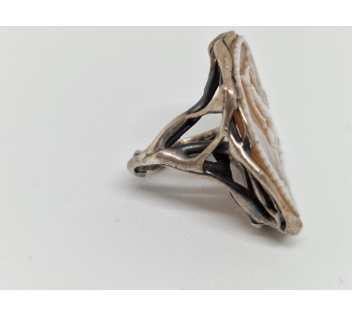 Ring mit handgeschnitzter Camee Sternzeichen Ring mit handgeschnitzter Camee Sternzeichen
