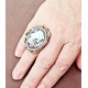 Ring mit handgeschnitzter Camee Sternzeichen