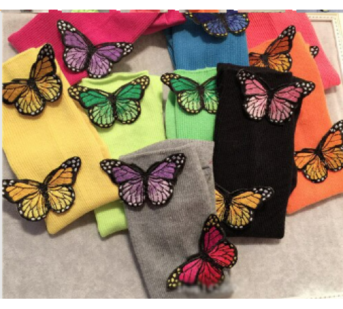 Socken mit 3D-Effekt – Schmetterlinge als Highlight! Socken mit 3D-Effekt – Schmetterlinge als Highlight!